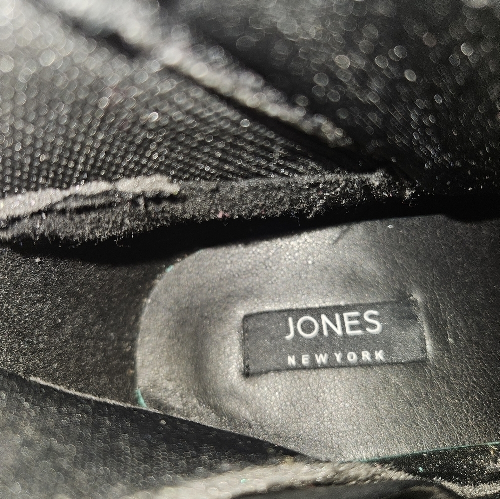 Jones New York Womans Black "Gillie" Ankle Boot Size 10 - Picture 5 of 9